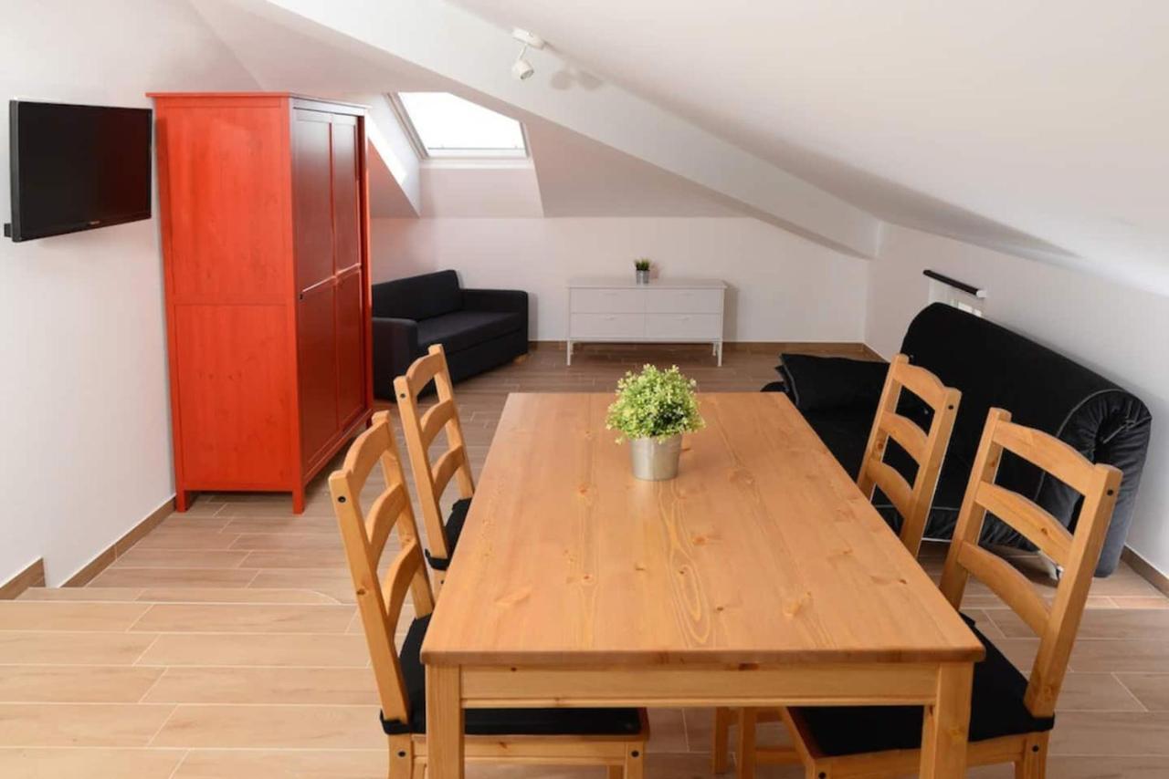 Apartment Avada Novalja Buitenkant foto